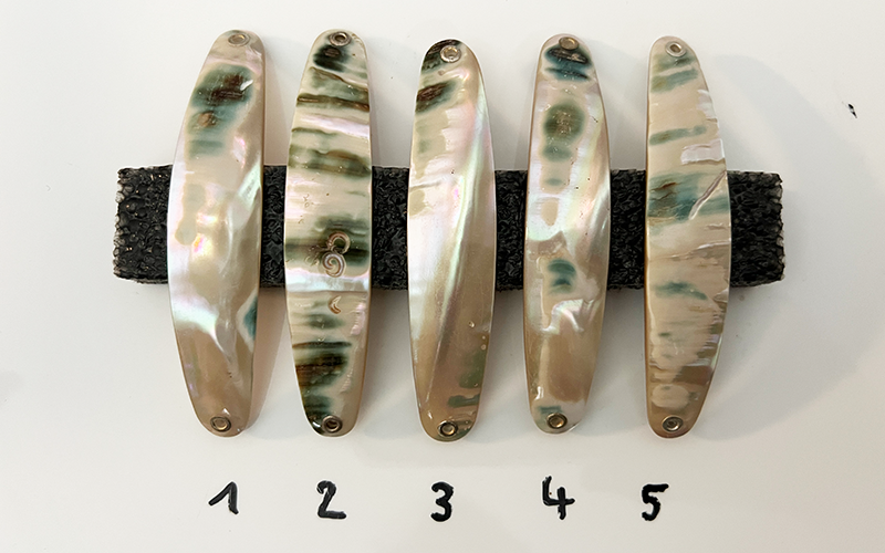 Burgus Premium Perlmutt-Spange 9cm