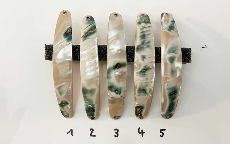 Burgus Premium Perlmutt-Spange 11cm