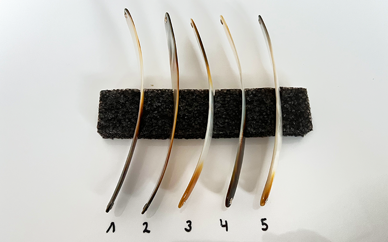 White Shadow Premium Perlmutt-Spange 14cm