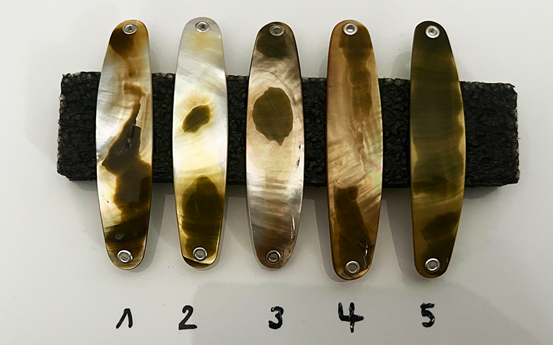 Jade Premium Perlmutt-Spange 8cm