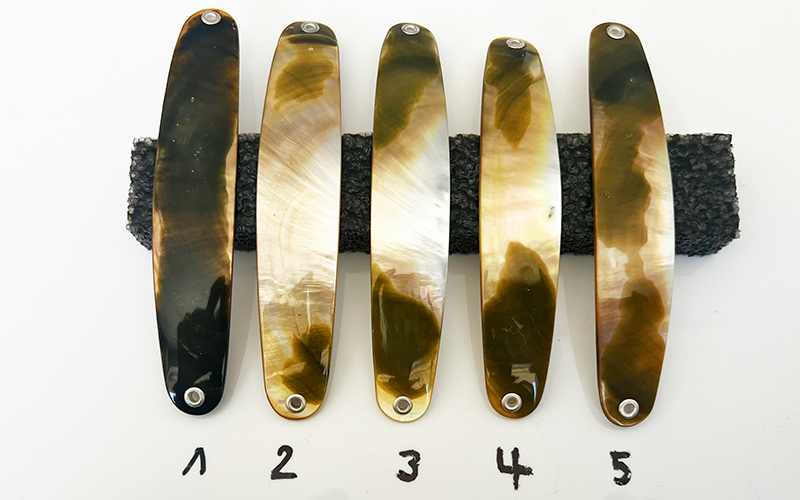 Jade Premium Perlmutt-Spange 10cm