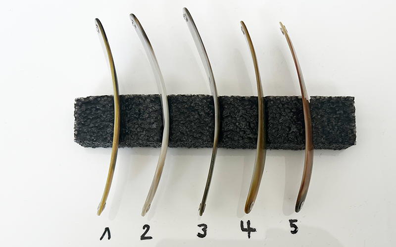 Jade Premium Perlmutt-Spange 10cm
