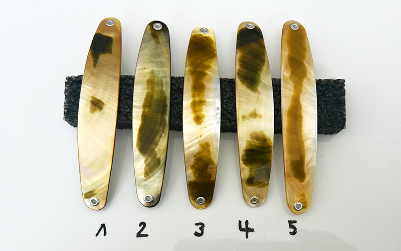 Jade Premium Perlmutt-Spange 10cm
