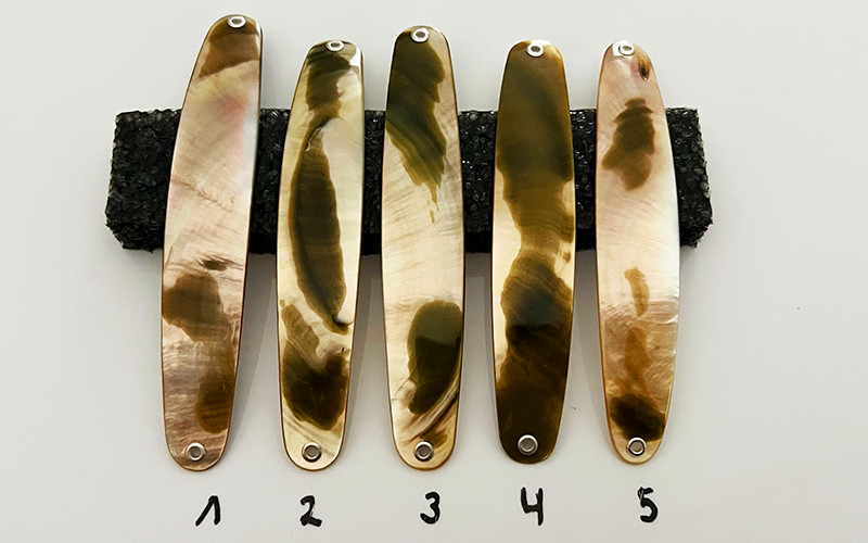 Jade Premium Perlmutt-Spange 11cm