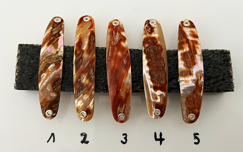 Jaspis Premium Perlmutt-Spange 7cm