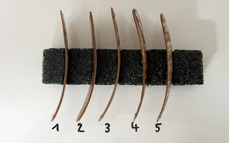 Unikat Jaspis Perlmutt-Tropfen 10cm