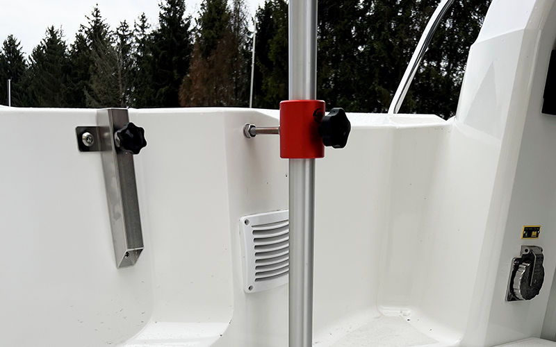 Stucki Mastenhalterung mit Gewindestange