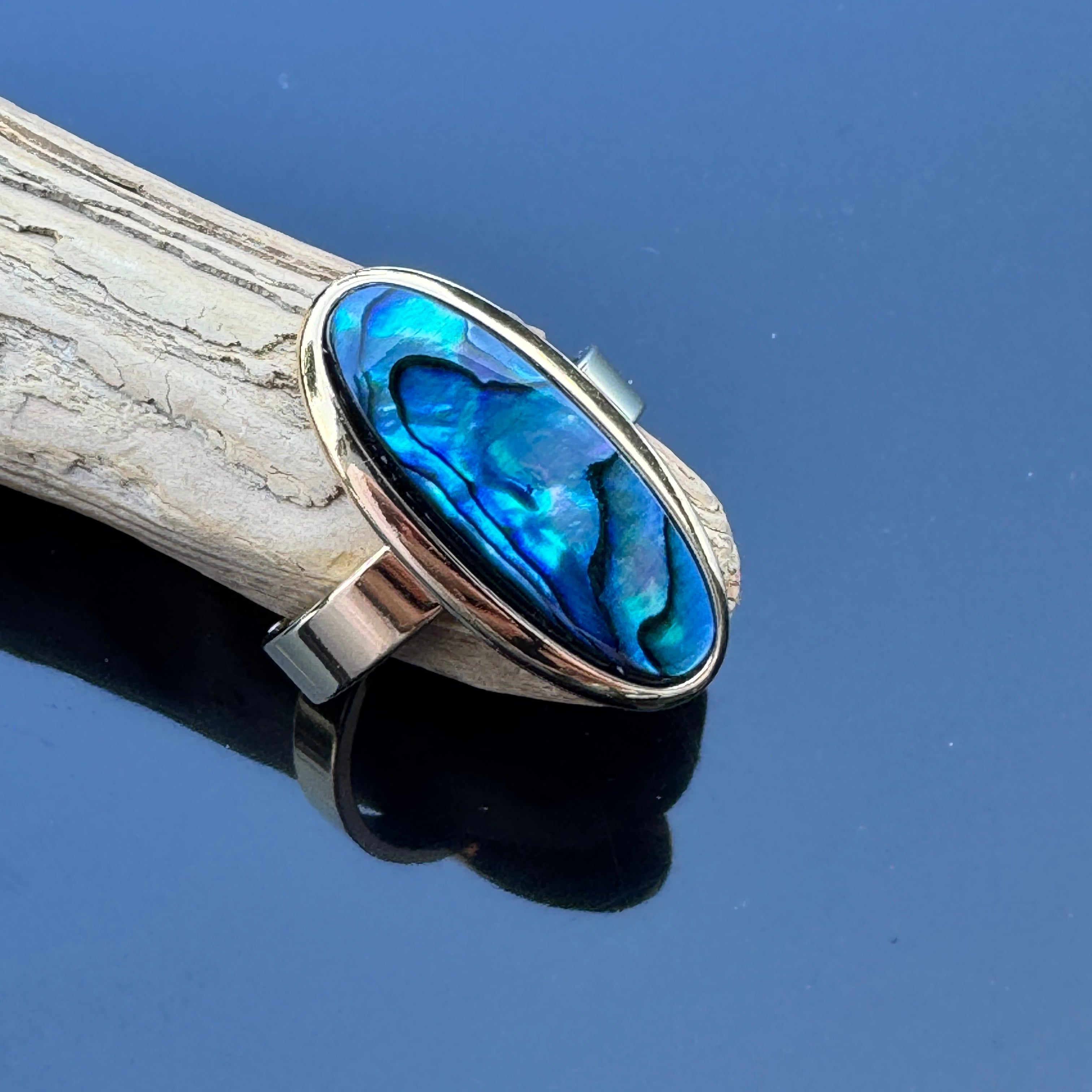 Fingerring mit Paua Perlmutt vergoldet