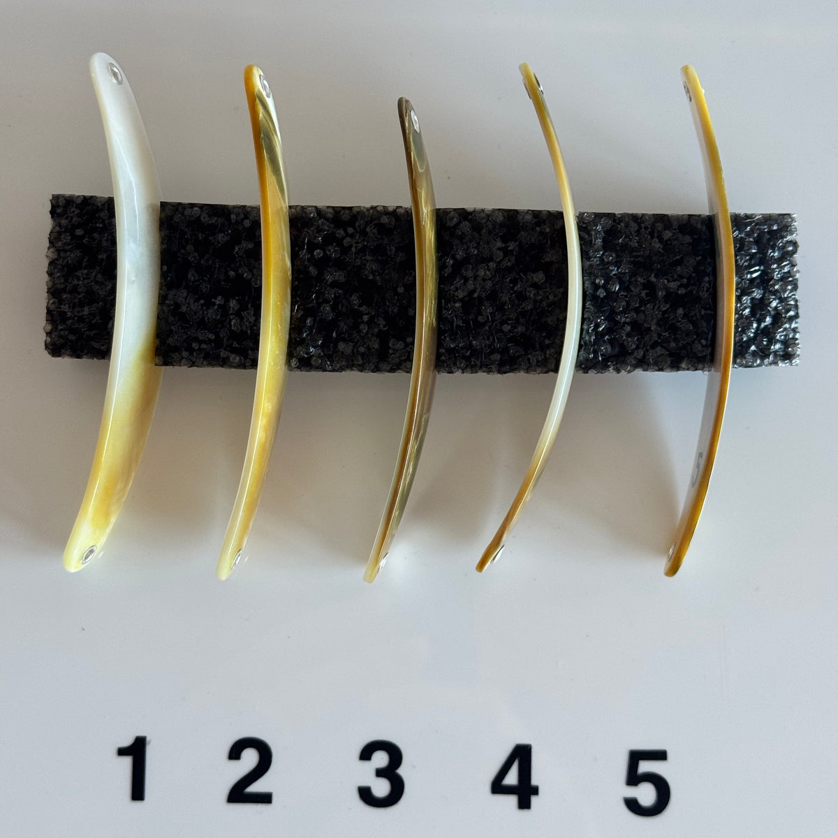 Unikat Jade Perlmutt-Spange 10cm
