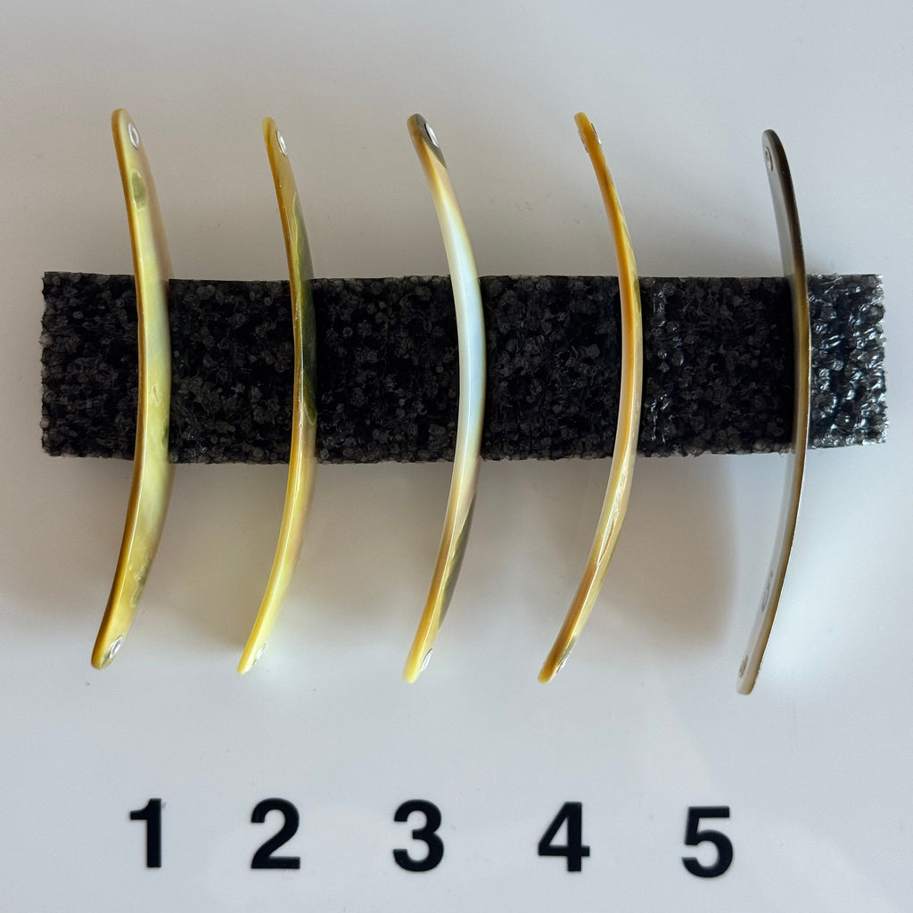 Unikat Jade Perlmutt-Spange 10cm