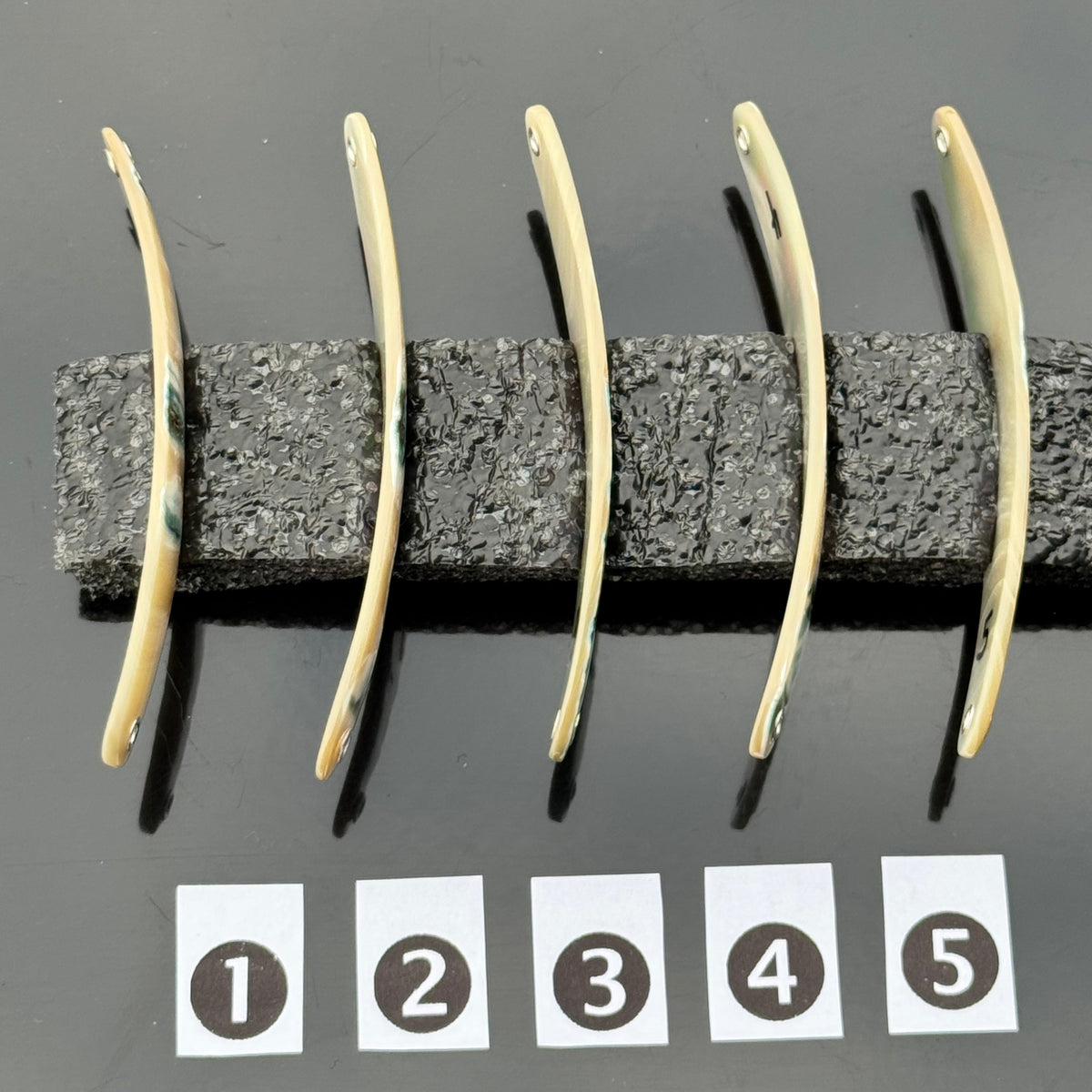 Burgus Premium Perlmutt-Spange 9cm