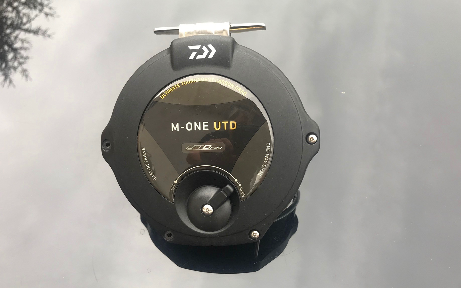 Daiwa Rolle M-One UTD 400, linkshand