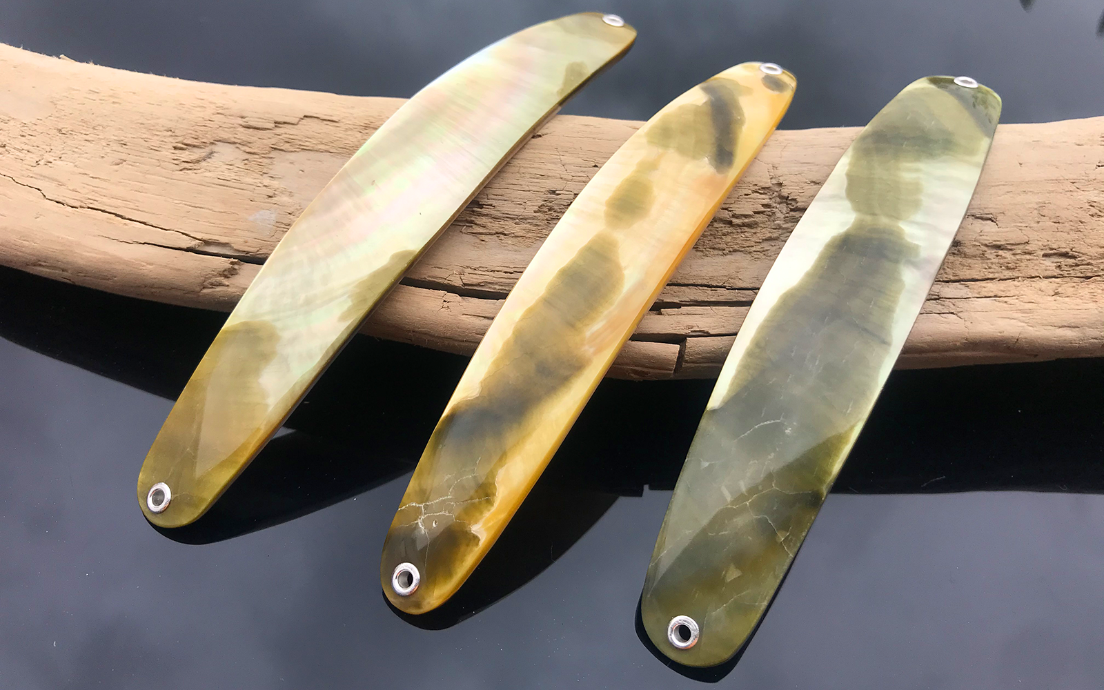 Jade Premium Perlmutt-Spange